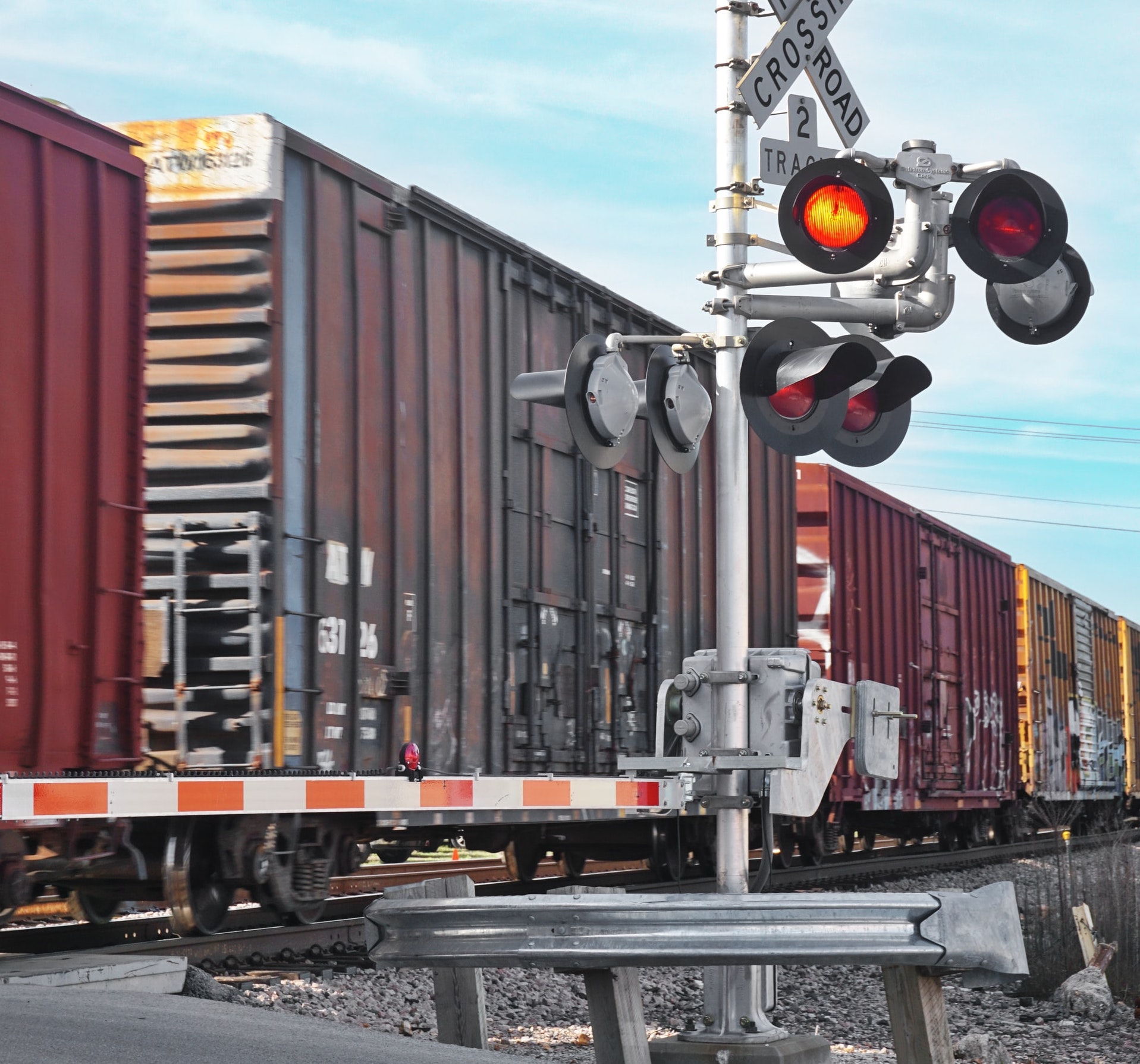 How to Avoid a Train Accident–From Auburn Train Accident Lawyers